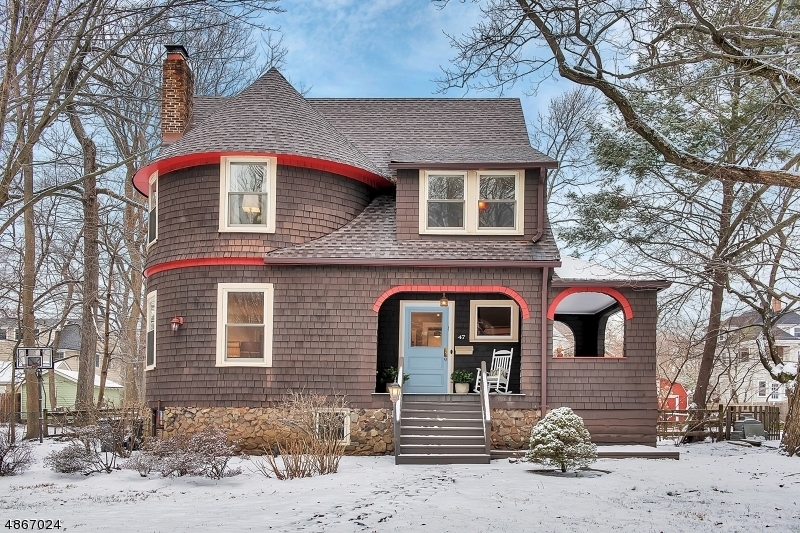 Property Photo:  47 Oakwood Ave  NJ 07043 
