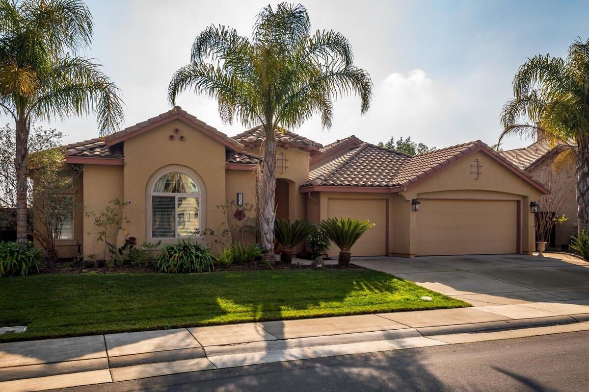 Property Photo:  9951 Cortino Way  CA 95757 