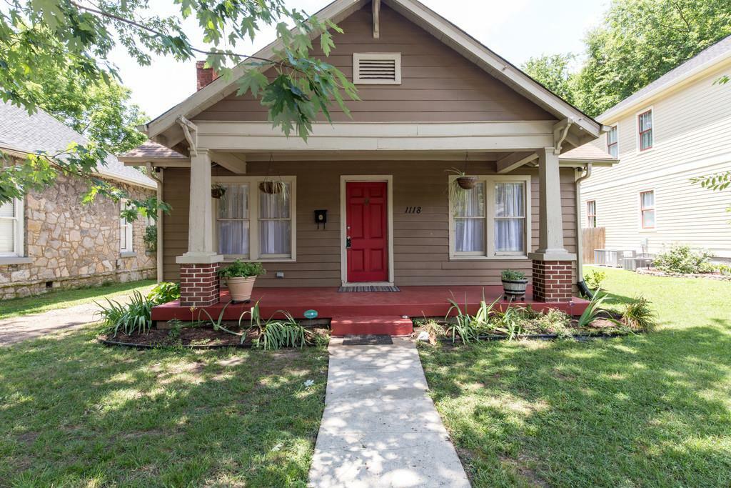 Property Photo:  1118 Pennock Ave  TN 37206 