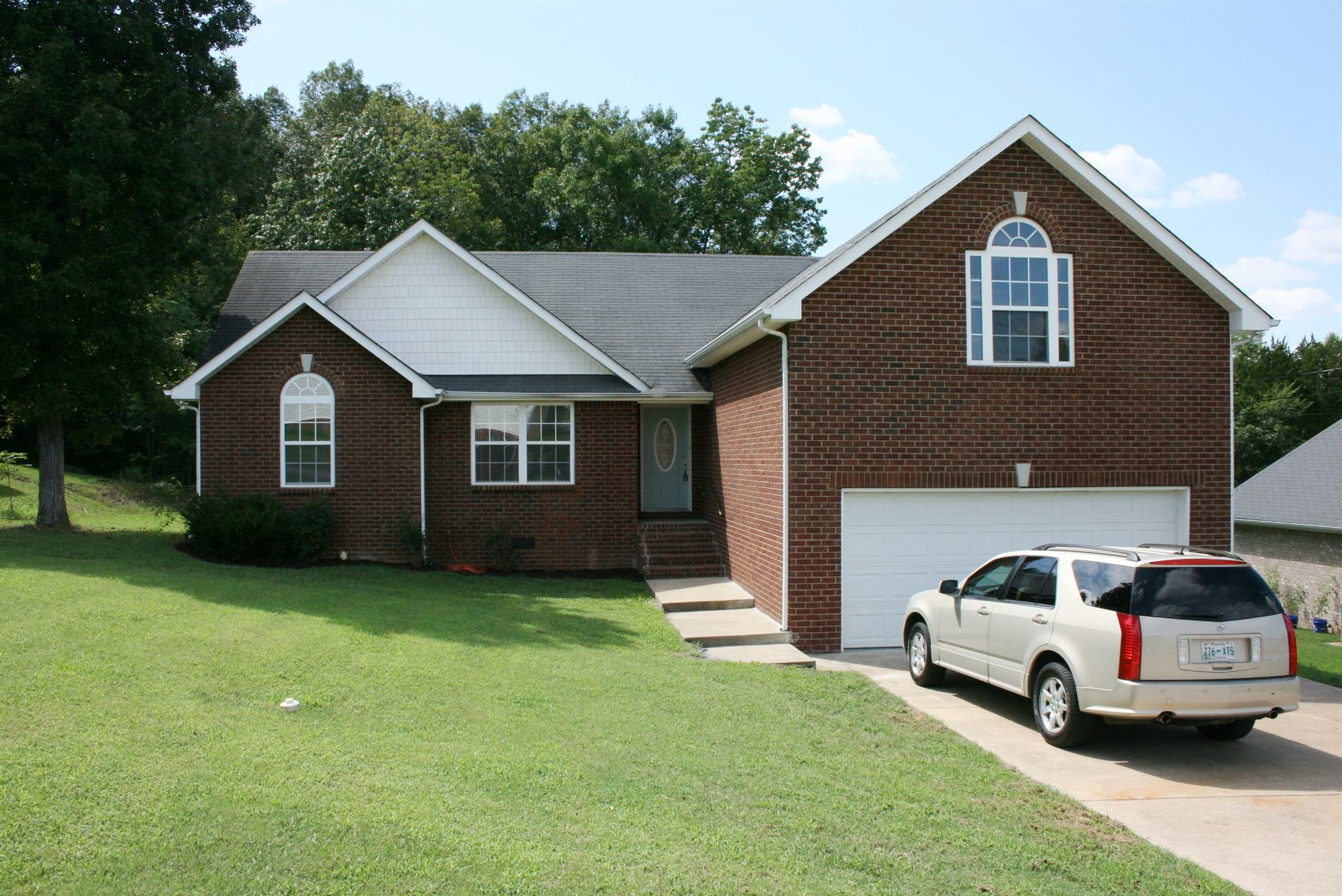 Property Photo:  624 Butternut Trce  TN 37086 