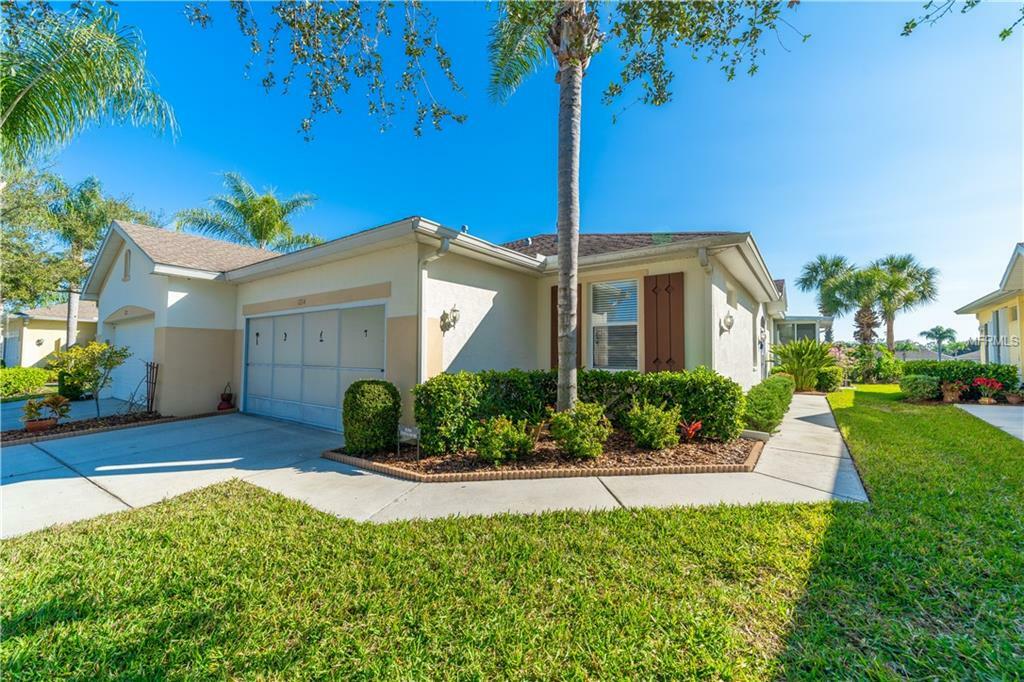 Property Photo:  1214 Huntington Greens Drive  FL 33573 