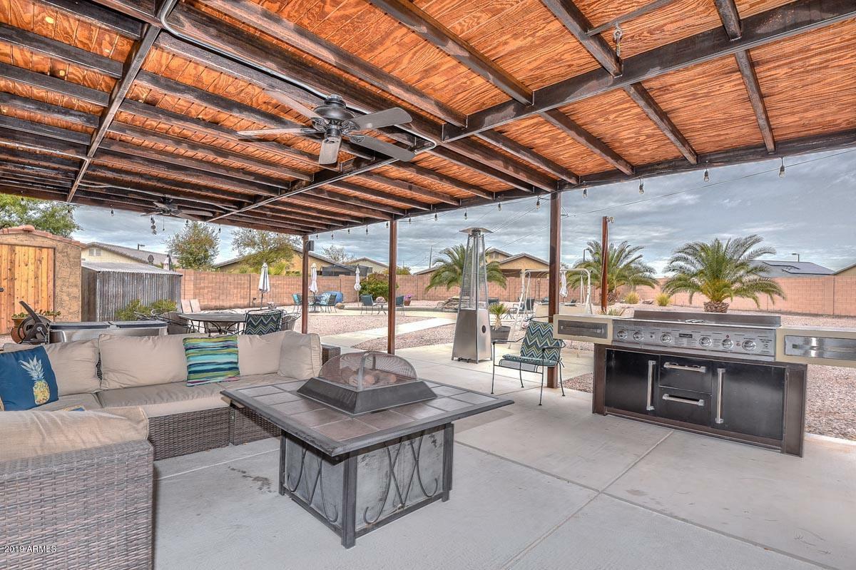 Property Photo:  25516 W Red Sky Place  AZ 85326 