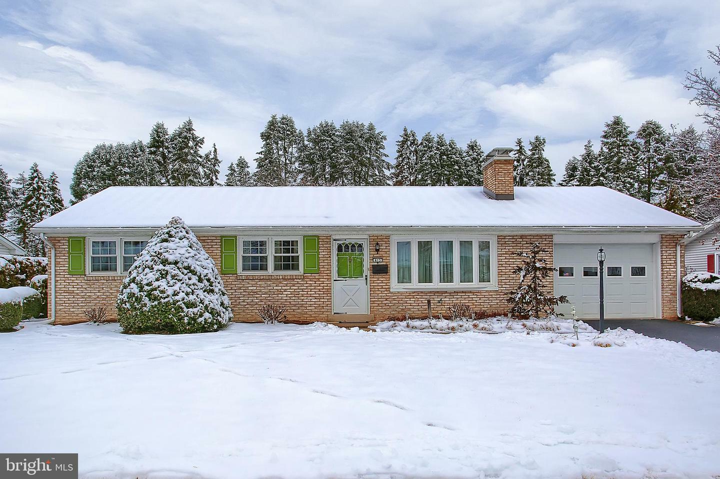 Property Photo:  413 E Crestwood Drive  PA 17011 