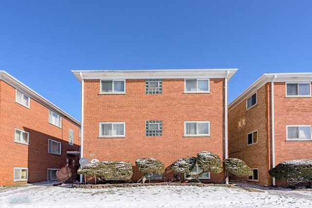Property Photo:  133 50th Avenue  IL 60104 
