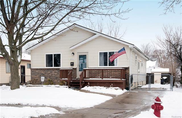Property Photo:  18957 Kenosha Street  MI 48225 