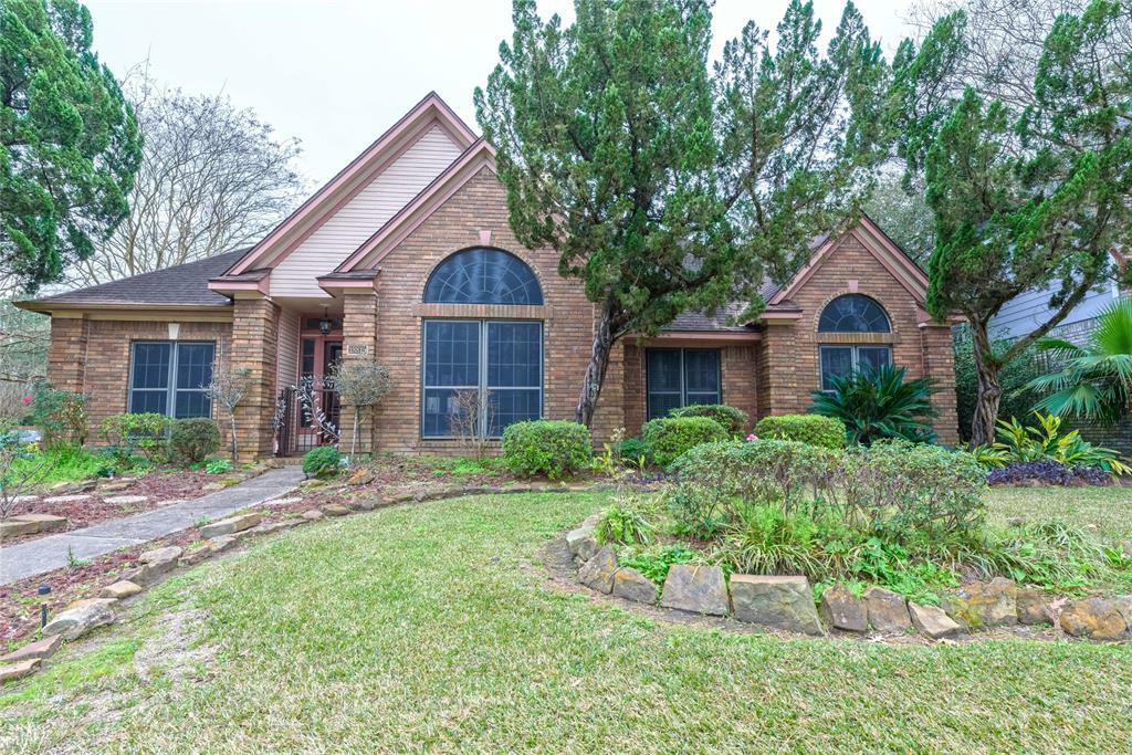 Property Photo:  18815 Walden Forest Drive  TX 77346 