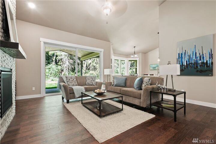 Property Photo:  328 Cottonwood Drive  WA 98282 