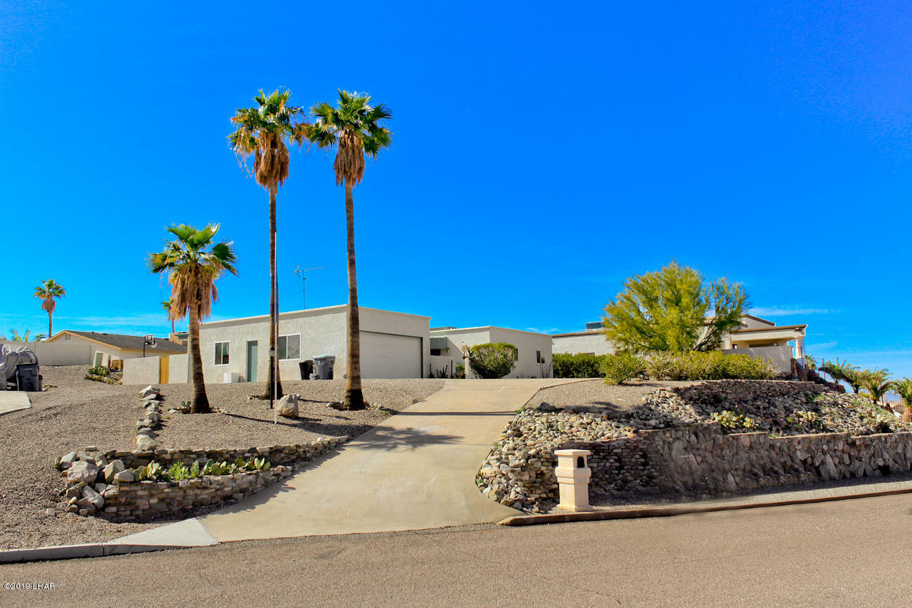 Property Photo:  2600 Ascot Dr  AZ 86403 