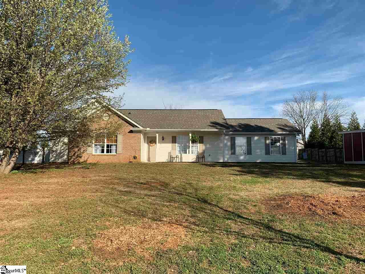 Property Photo:  105 Farms Bridge Road  SC 29349 