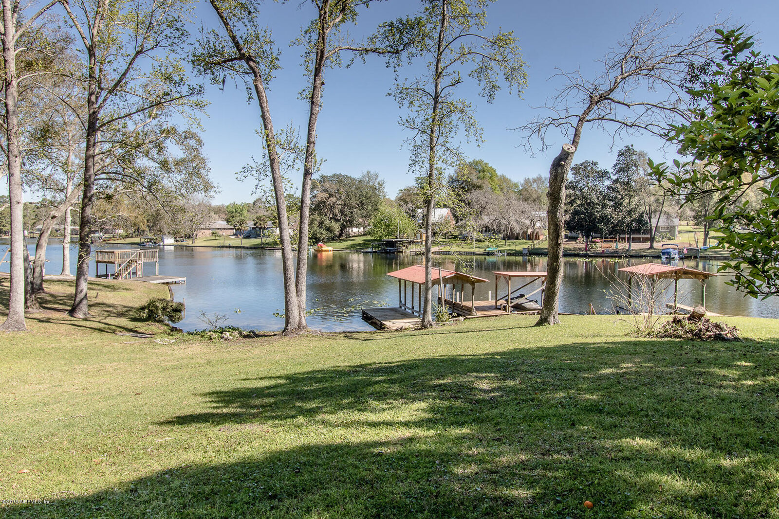 Property Photo: 737 Arthur Moore Drive FL 32043