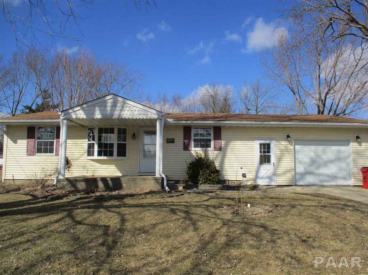 Property Photo:  303 E Harrison  IL 61529 