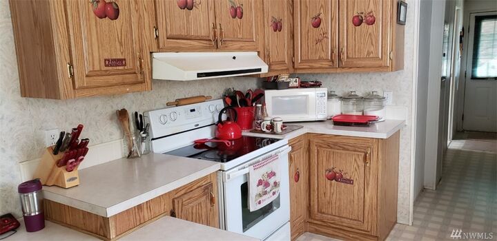 Property Photo:  14433 93rd Ave SE  WA 98597 