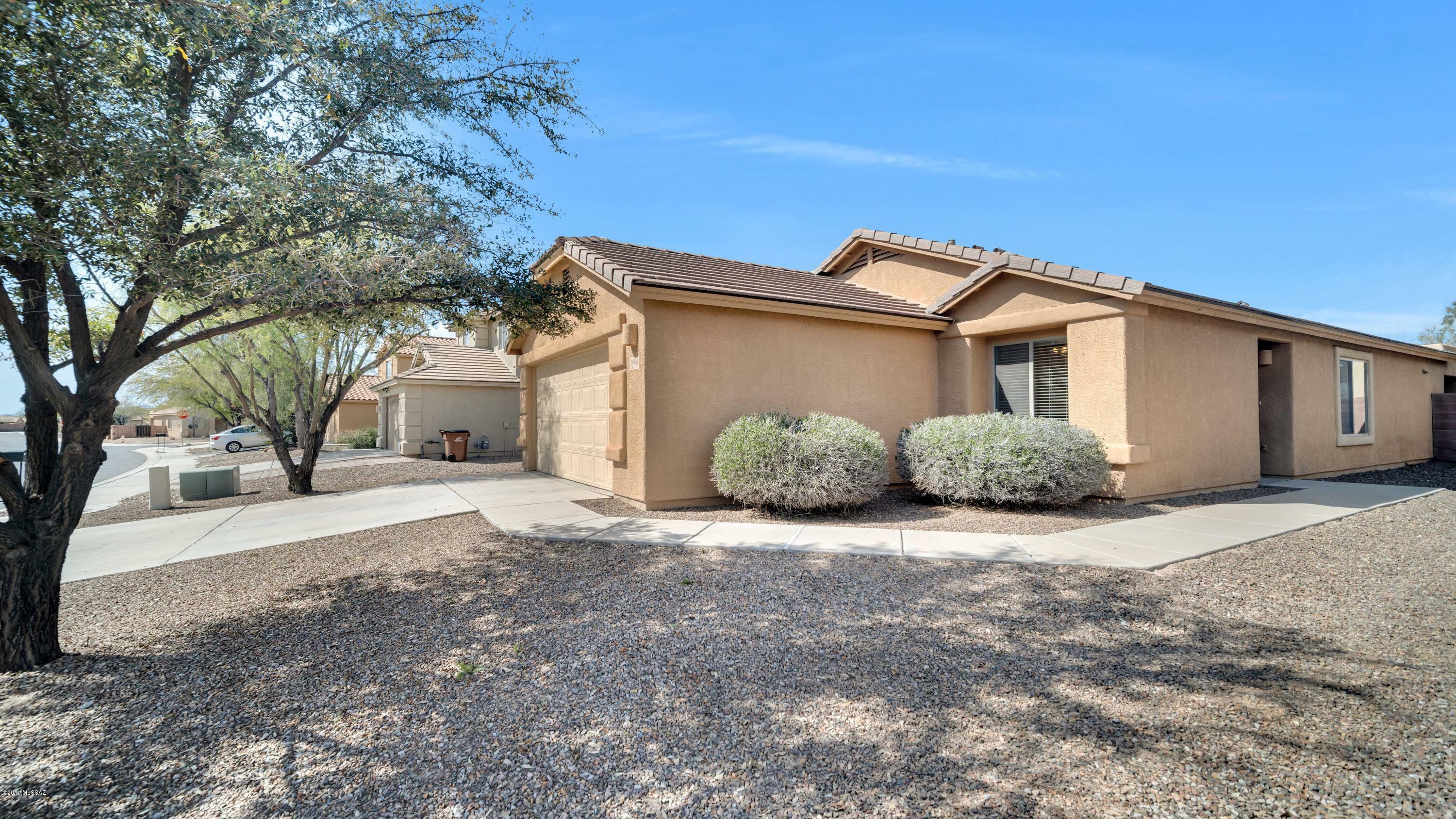 Property Photo:  11918 W Thomas Aaron Drive  AZ 85653 