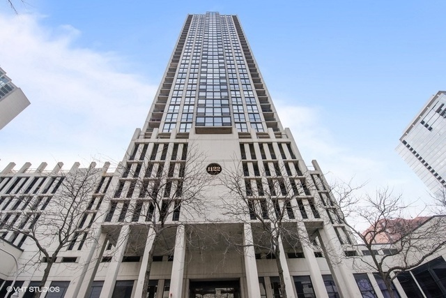 Property Photo:  1122 North Clark Street 2505  IL 60610 