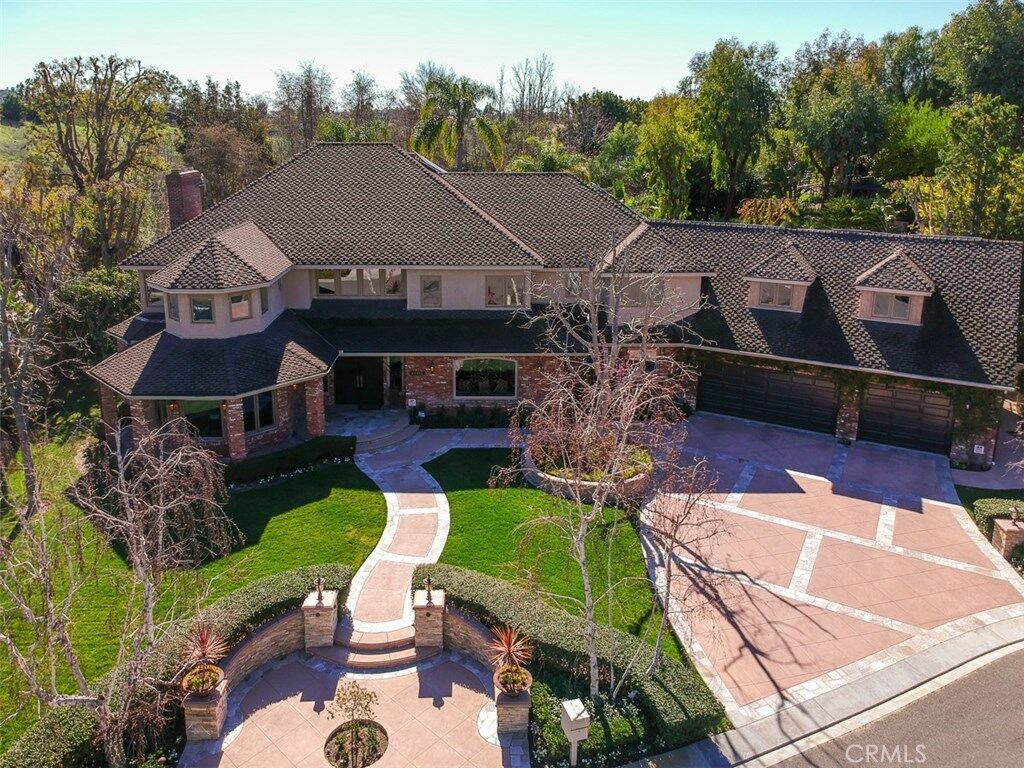 Property Photo:  25512 Saddle Rock Place  CA 92653 