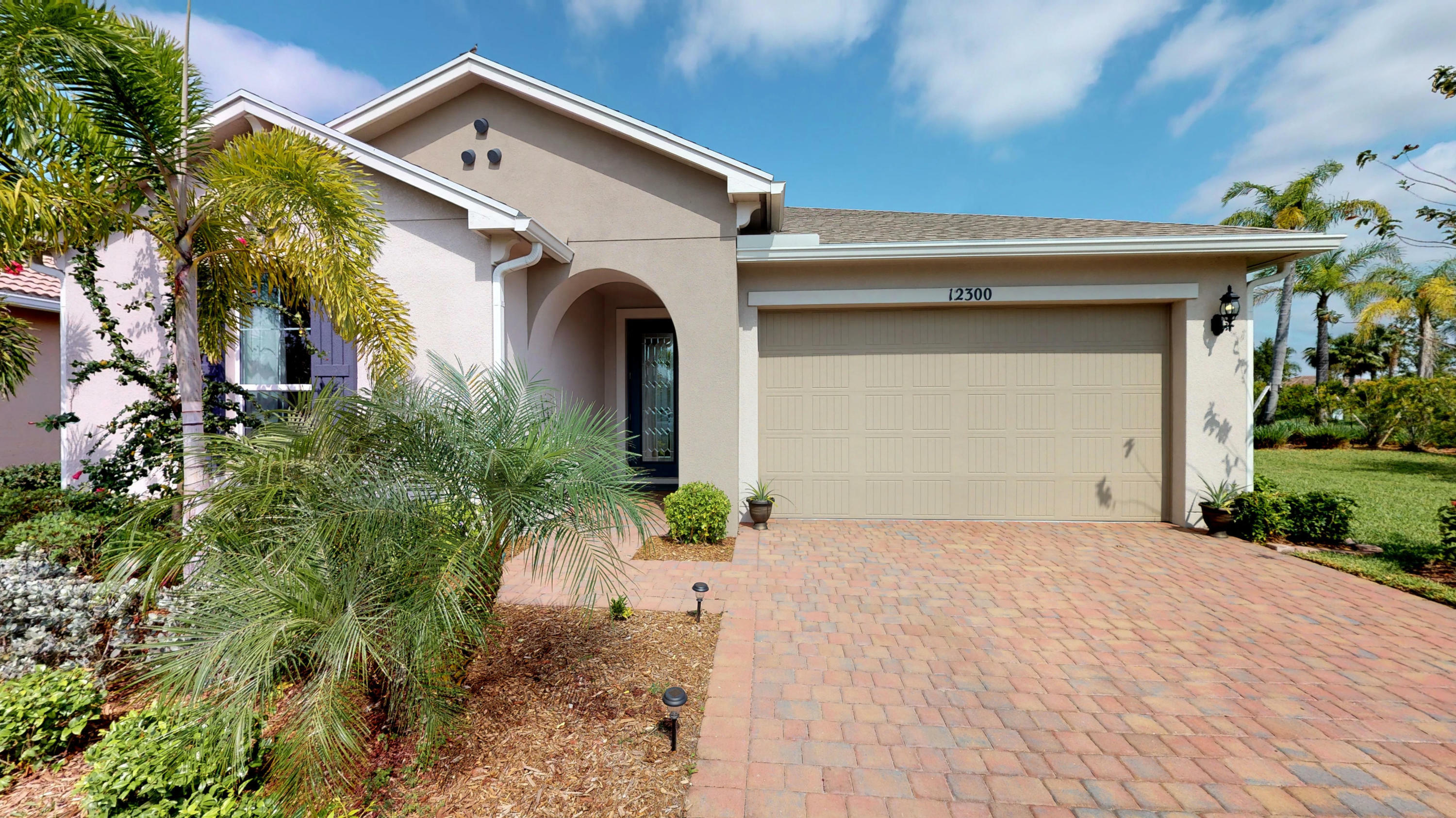 Property Photo:  12300 SW Silverwood Avenue  FL 34987 