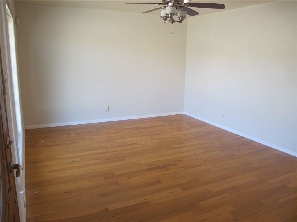 Property Photo: 751 Sunflower CA 92024
