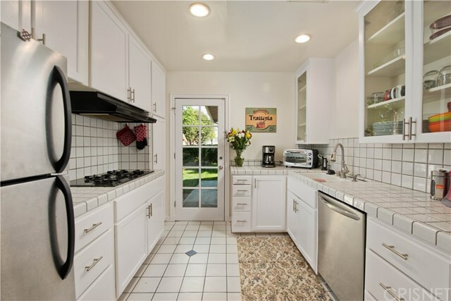 Property Photo:  18043 Martha Street  CA 91316 