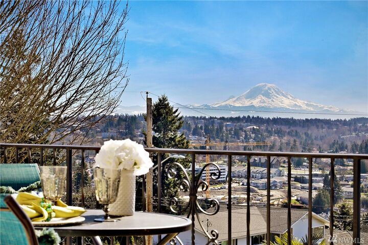 Property Photo: 21031 5th Ave S WA 98198