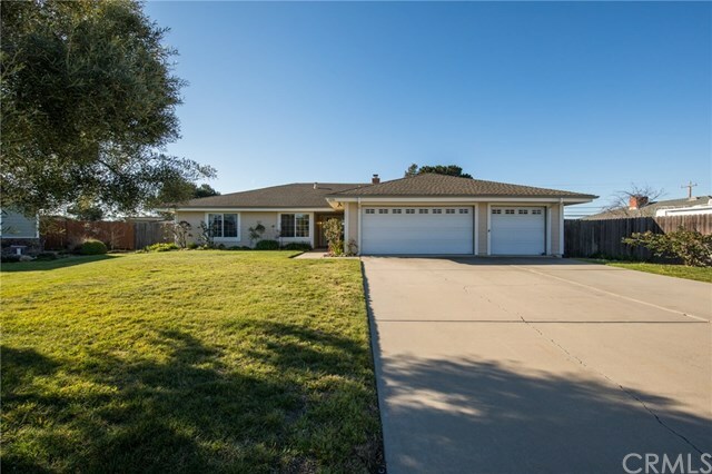 Property Photo:  1216 Shady Glen Court  CA 93455 