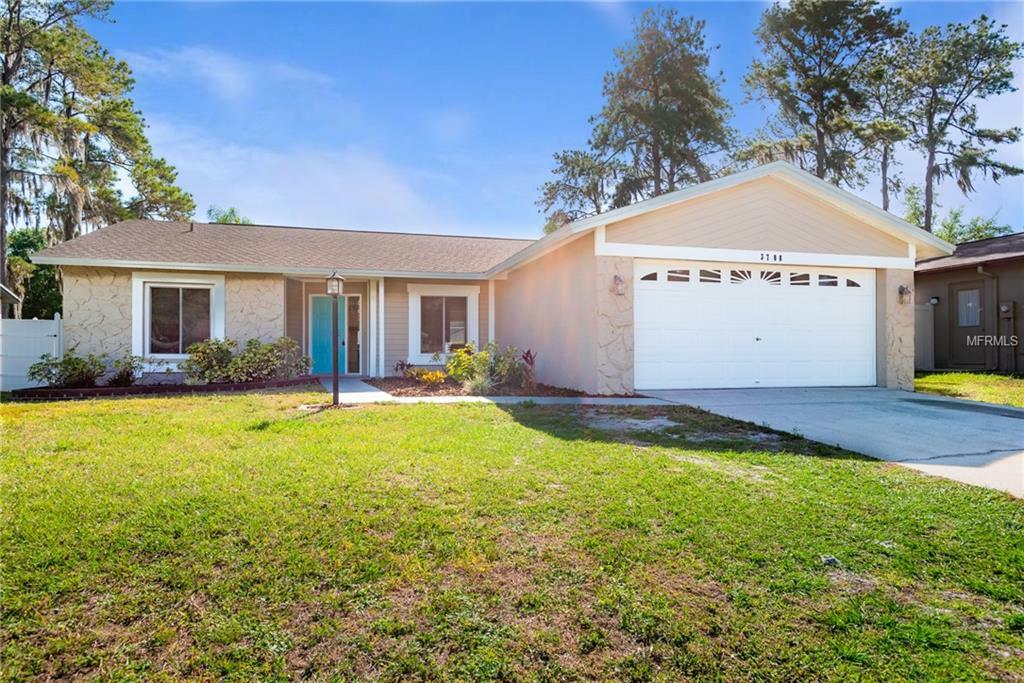 Property Photo:  3708 Sand Pebble Drive  FL 33596 