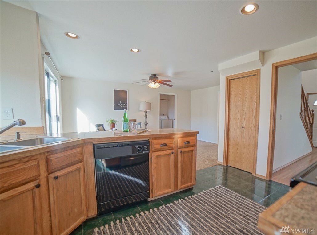Property Photo: 15110 18th Ave S WA 98387