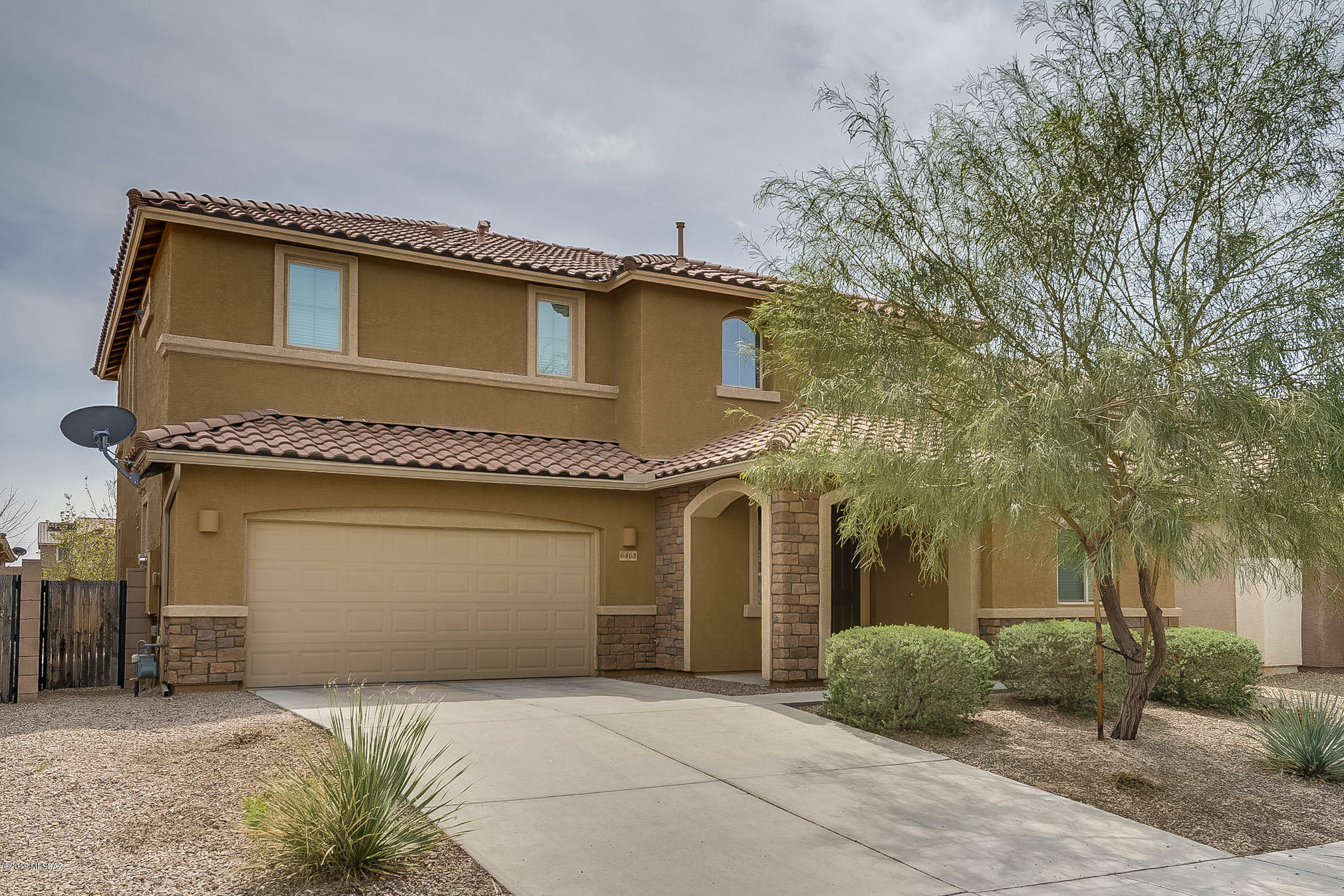 Property Photo:  6463 W Swan Falls Way  AZ 85757 