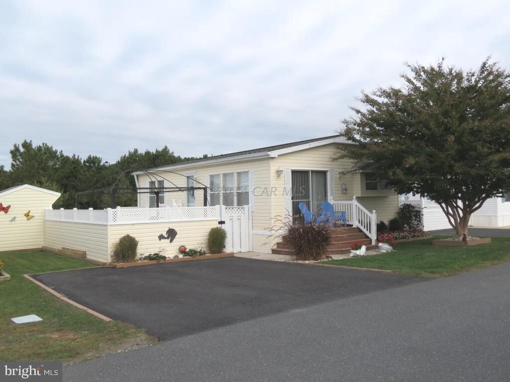 Property Photo: 12107 W Cannonball Drive MD 21811