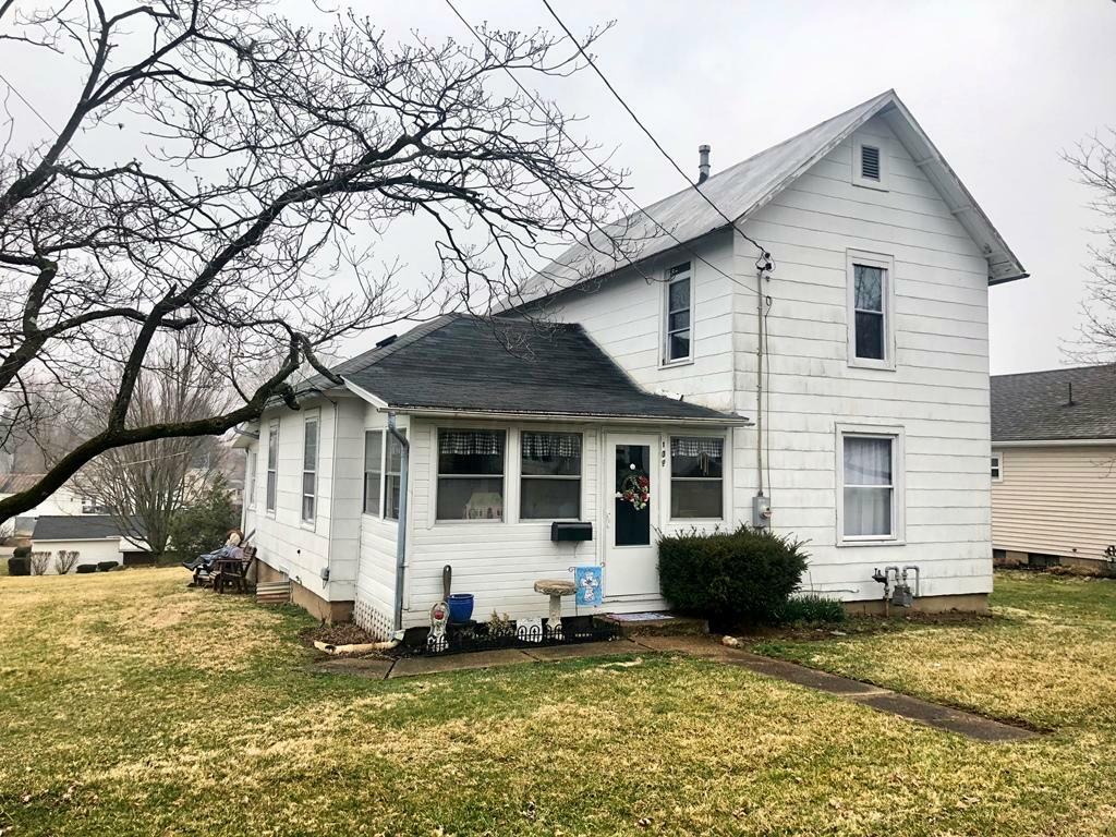 108 Ebersole Avenue  Fredericktown OH 43019 photo