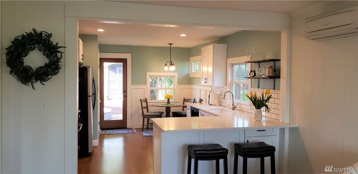 Property Photo:  4650 S Garden St  WA 98118 