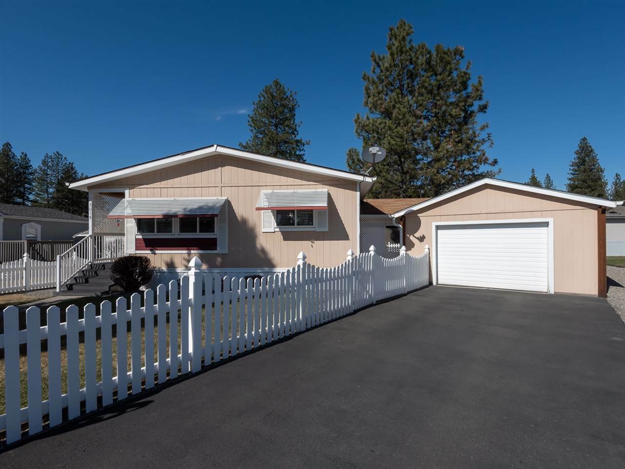 Property Photo:  3015 E Flintlock Ct  WA 99021 