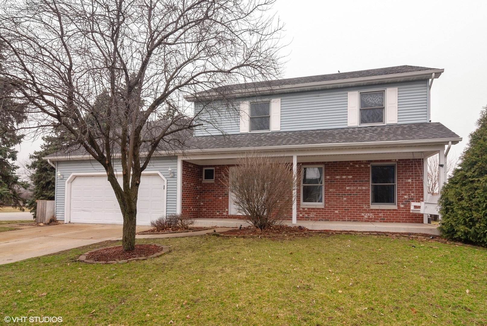 Property Photo:  109 Chesterfield Drive  IL 60543 