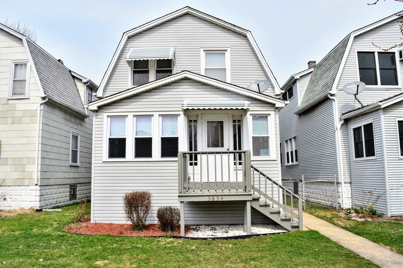 Property Photo:  5854 West Eastwood Avenue  IL 60630 