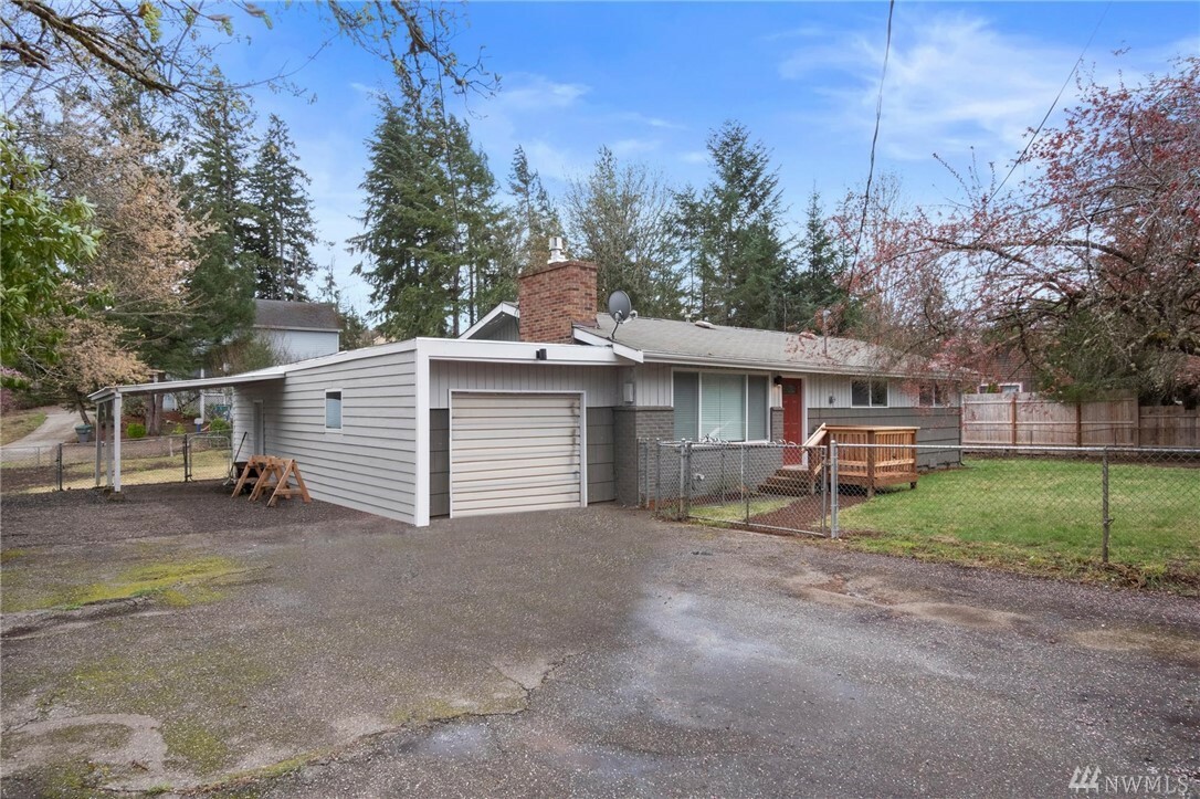 Property Photo:  3667 Harris Rd SE  WA 98366 