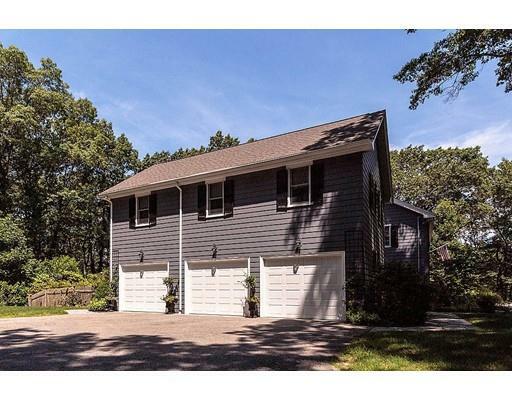 Property Photo:  7 Deer Run Road  MA 01773 