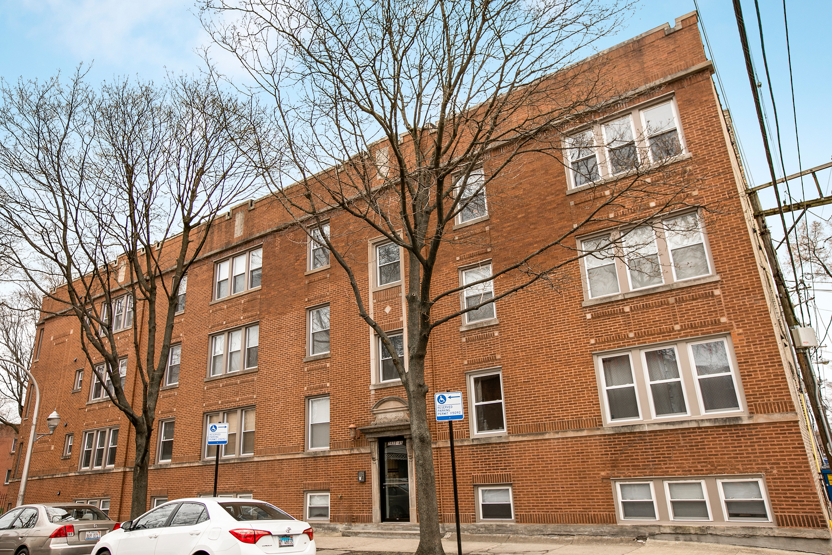 Property Photo:  2935 West Rosemont Avenue 1  IL 60659 