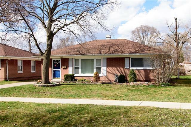Property Photo: 1261 E Hudson MI 48071