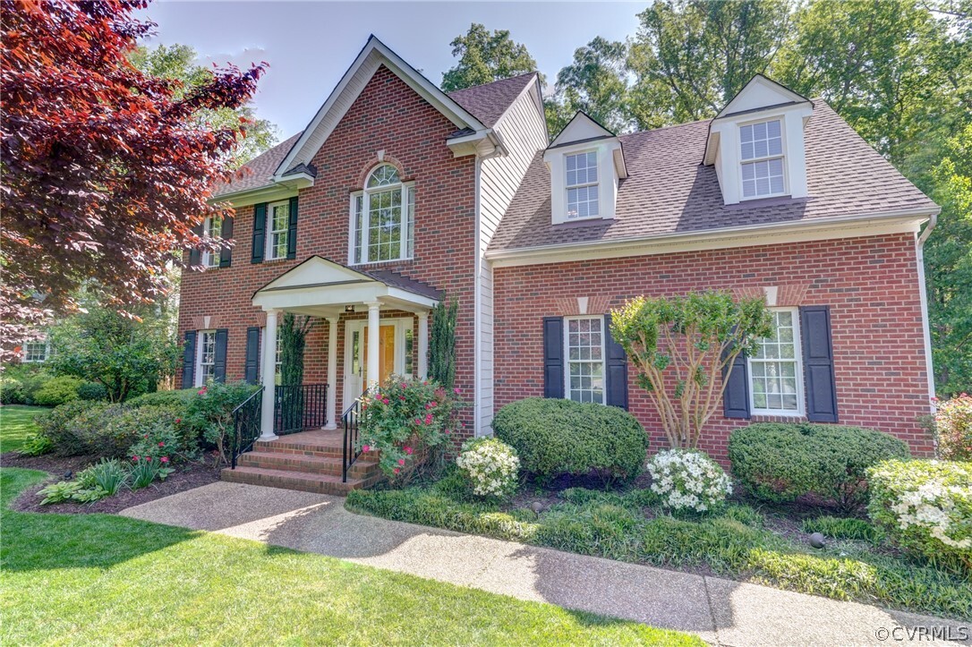Property Photo: 2400 Sterlingwood Trace VA 23233