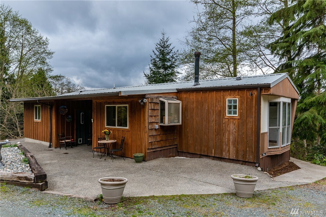 Property Photo:  5126 Blacktail Lane  WA 98260 