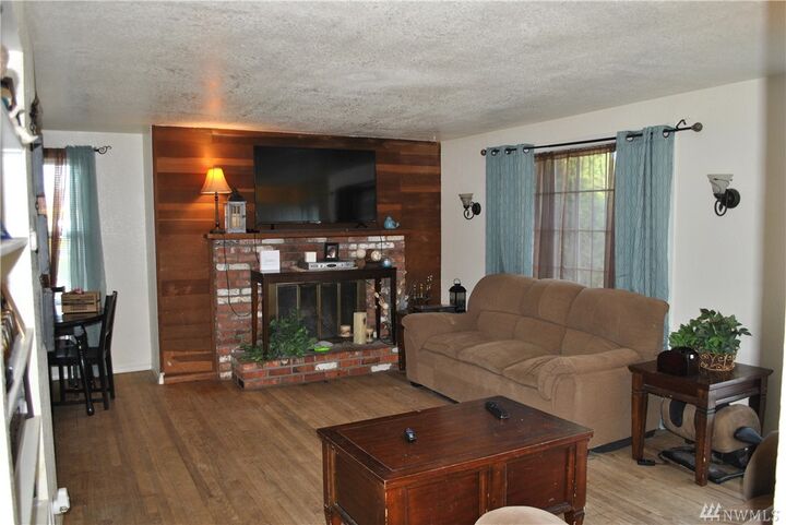 Property Photo:  304  Knolls Vista Drive  WA 98837 