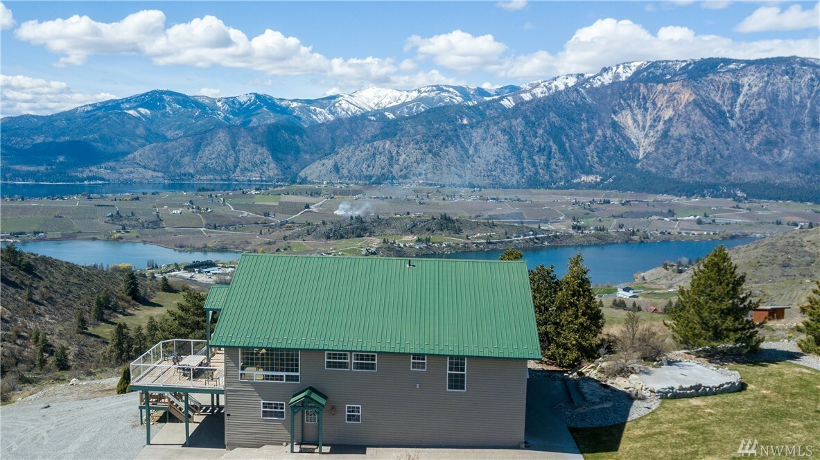 Property Photo: 915 Kinsey Rd WA 98831