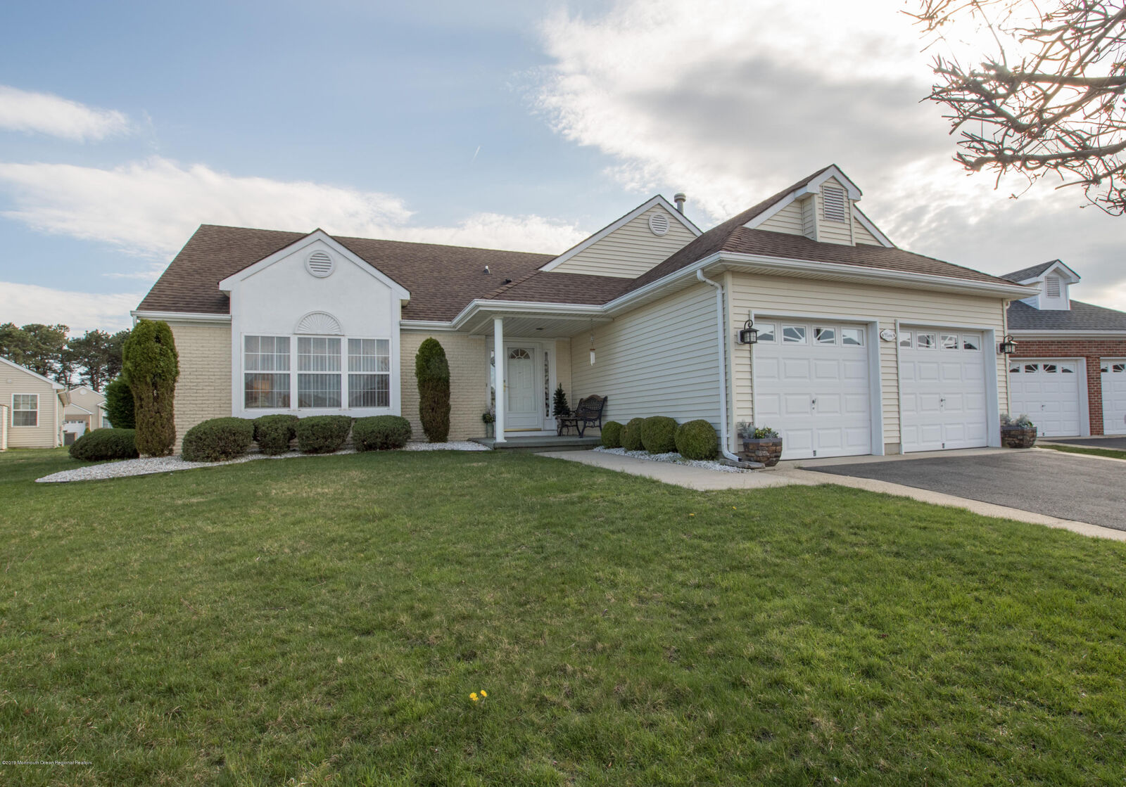 Property Photo:  9 Oslo Court  NJ 08757 