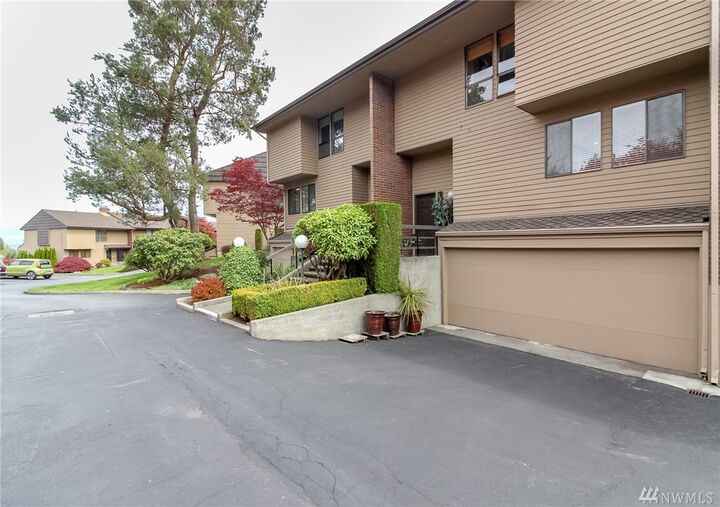 Property Photo:  10734 Glen Acres Dr S  WA 98168 