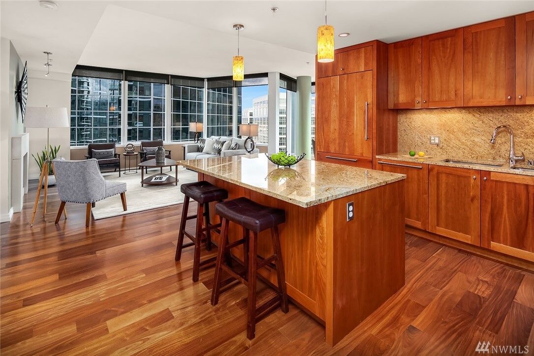 Property Photo: 10700 NE 4th St 1612 WA 98004