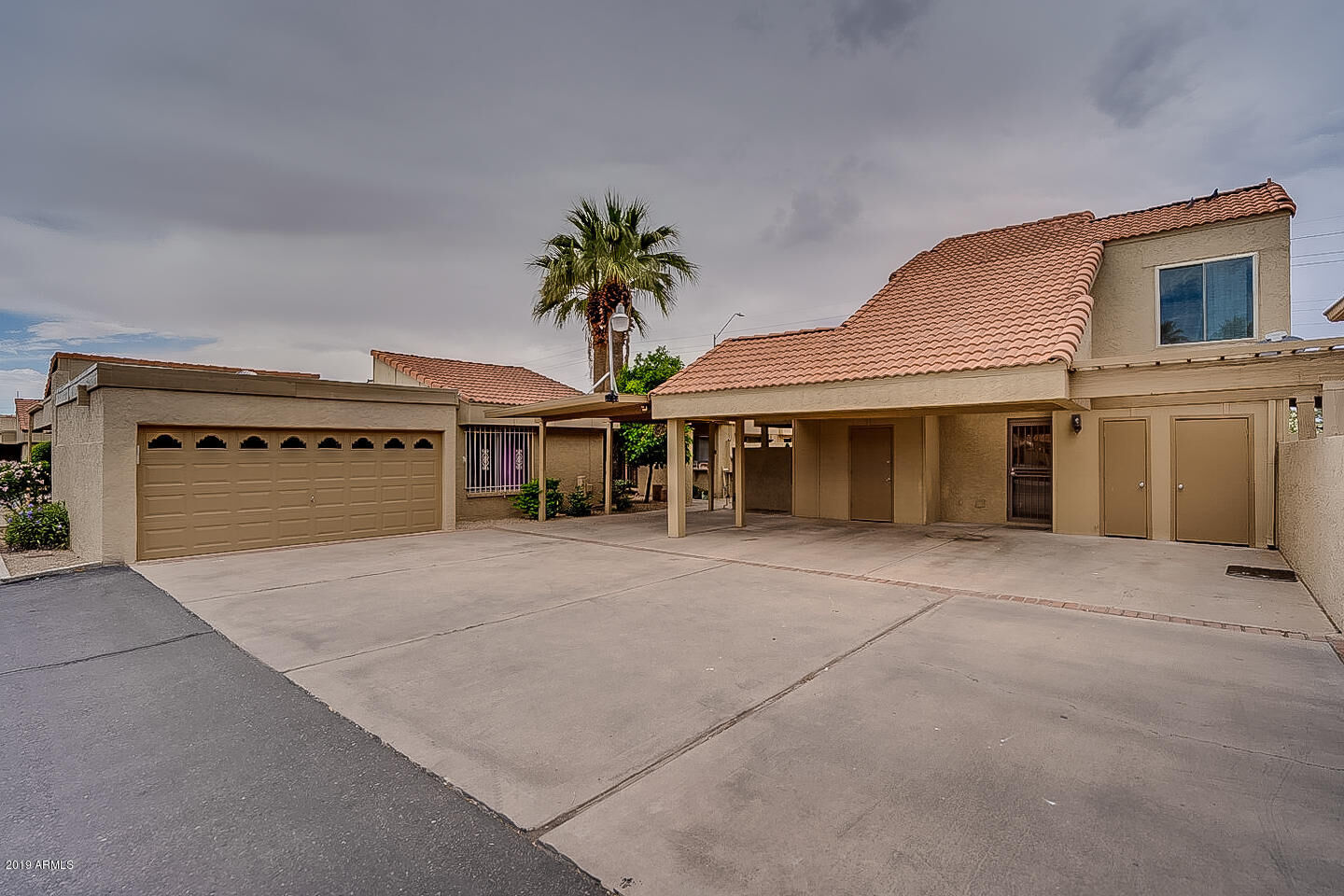 Property Photo: 2415 W Greenway Road 14 AZ 85023