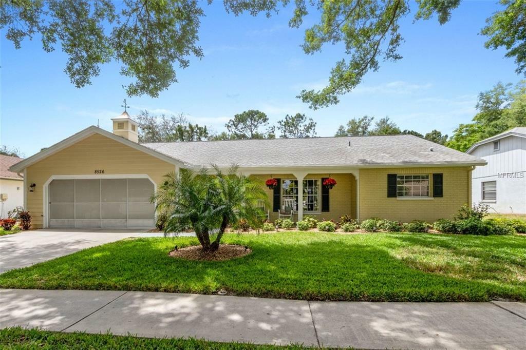 Property Photo:  8526 Berkley Drive  FL 34667 
