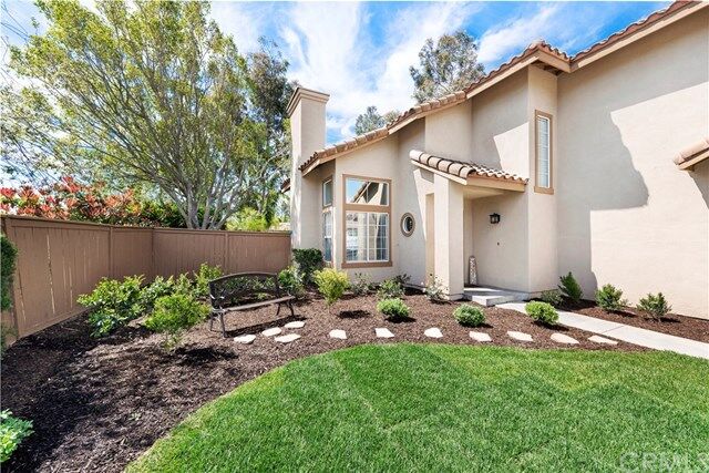 Property Photo: 10 Via Trompeta CA 92688