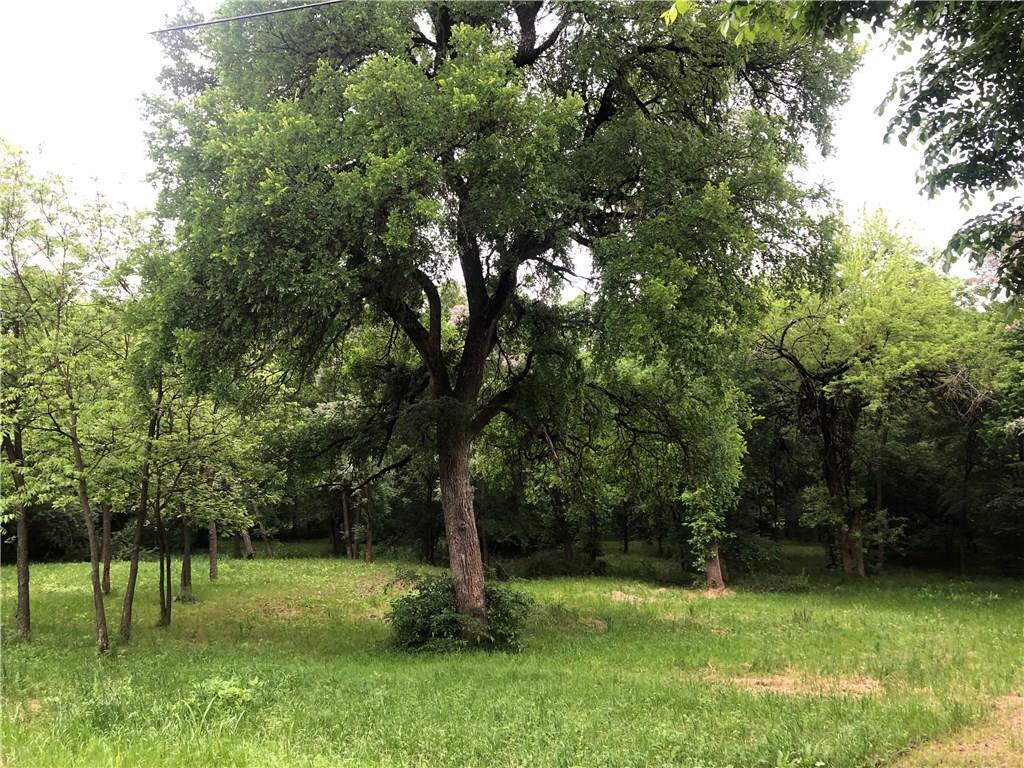 Property Photo: 3871 Willow Bend Lane TX 76065