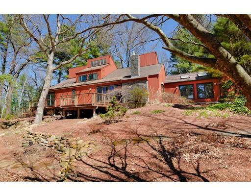 Property Photo: 11 Chaplin Circle MA 01921