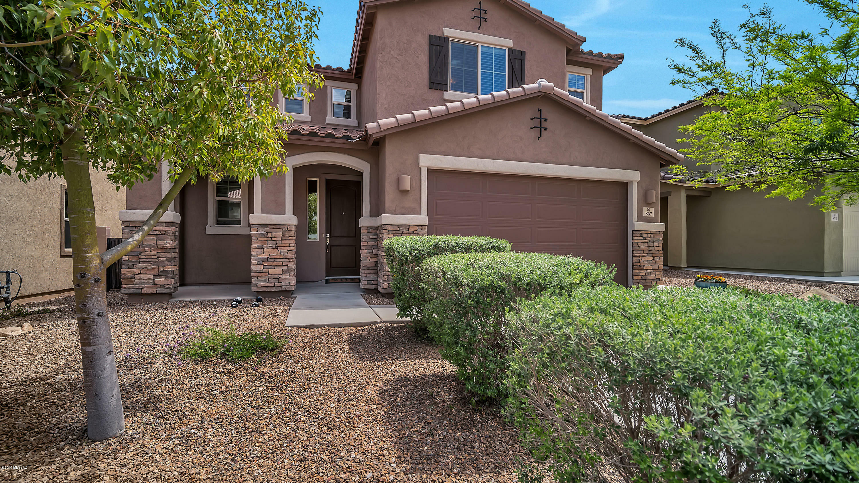 Property Photo: 867 W Calle Ocarina AZ 85629